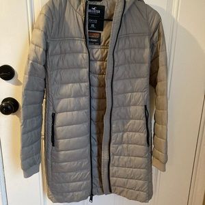 Hollister tan thin puffer